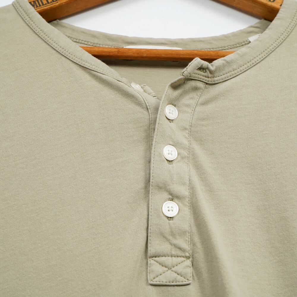 Buck Mason Men's Long Sleeve Henley Shirt Beige Cotton Size L Curved Hem - Picture 5 of 8